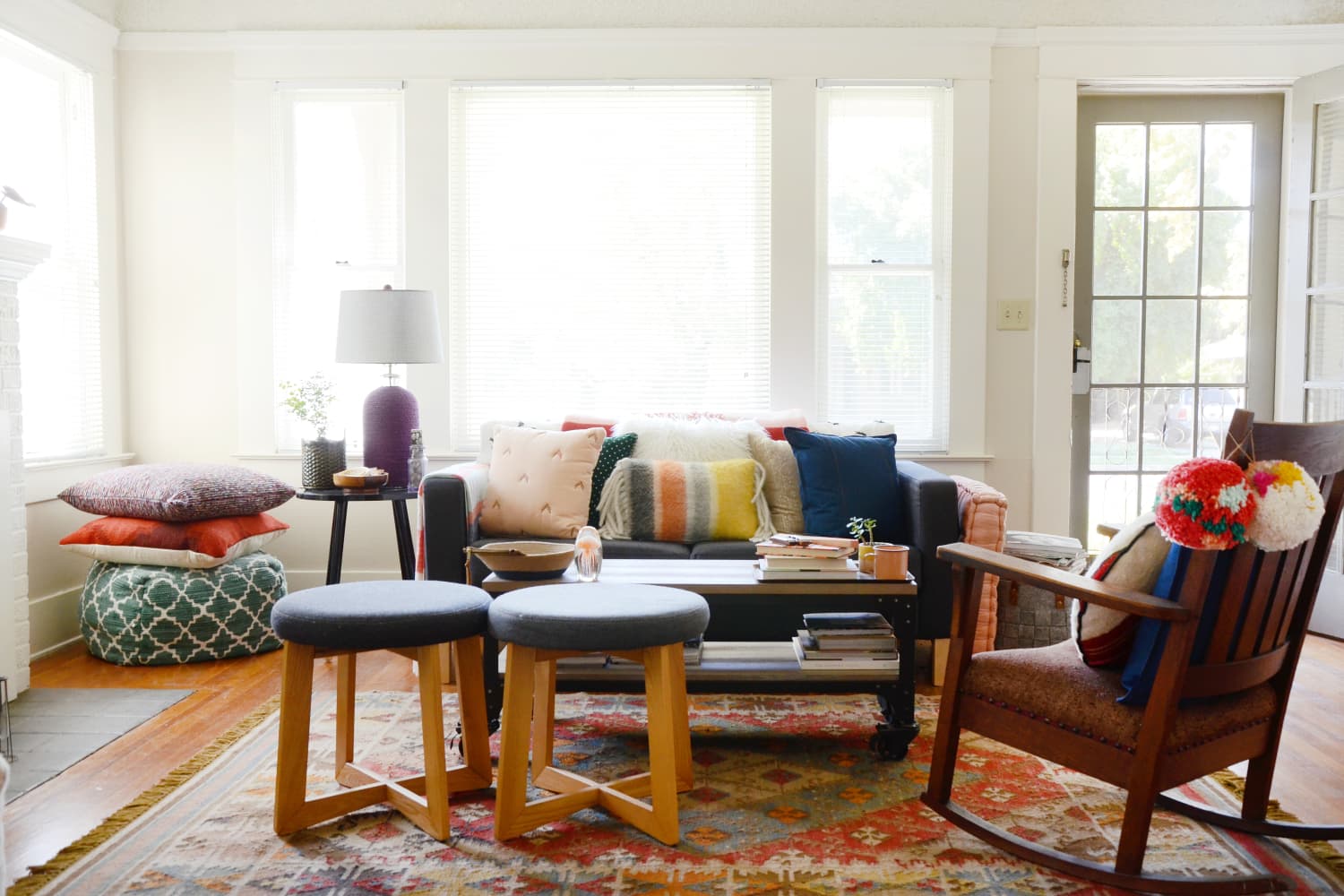 Whole world market shop furniture